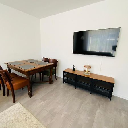 Sehr Schoenes Haus Mit Terasse Naehe Duesseldorf Lejlighed Krefeld Eksteriør billede